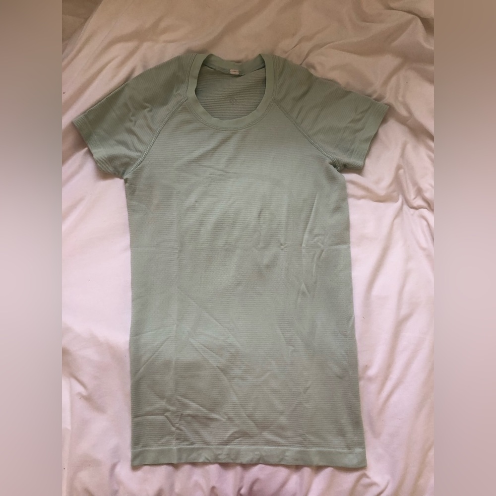 Lululemon swiftly tech DELICATE MINT size 4